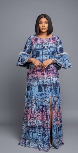 Elegant Black and Multicolor Zigzag Maxi Dress with Sheer Sleeves
