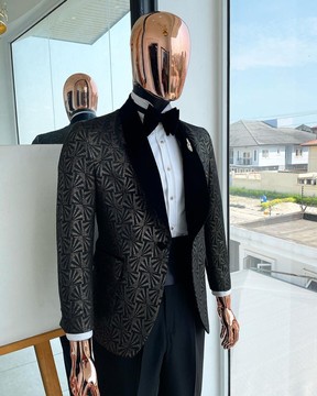 A “classic” shawl lapel Metallic coarse &amp; geometric pattern jacquard tuxedo suit