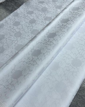 Tissu blanc pour hommes (5 yards)