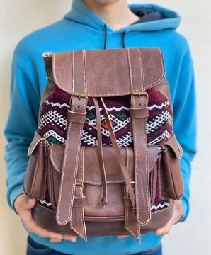 Sac à dos en cuir véritable haute qualité 100% fait main.