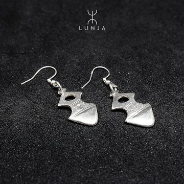 Southern Tuareg cross earring, Agadez in 925 silver for a unique everyday look