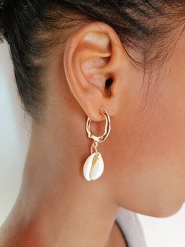 Cowrie jewelry "earrings"