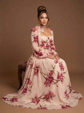 Robe de soirée deux pièces avec une silhouette de robe de bal ou de débutante