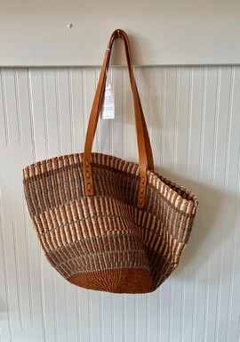 Sisal Handwoven tote bag with zipper and lining