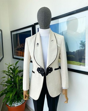 A “Mandarin” Gold &amp; ivory invisible Pattern Ivory white shawl lapel jacquard Suit