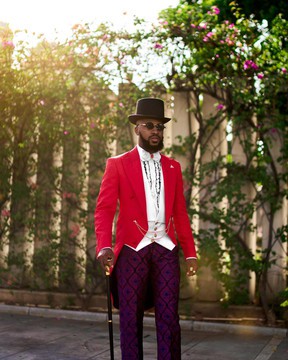 The “Bridgeton” 24 VS 6 Suit.