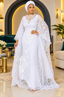 Élégante robe blanche en dentelle au crochet avec doublure intérieure