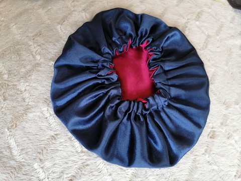 Reversible "burgundy and midnight blue" silk nightcap
