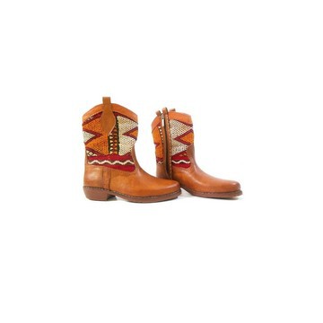 High-end handmade genuine leather and kilim boot.