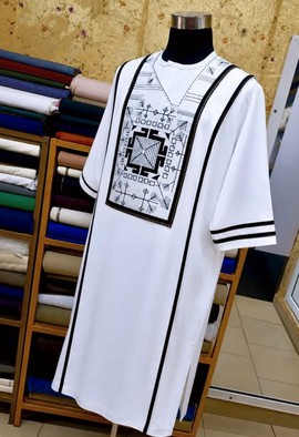 Vêtements africains pour hommes de Tolu / costumes de mariage / Dashiki / chemise pour homme / costume pour homme à broderie numérique.