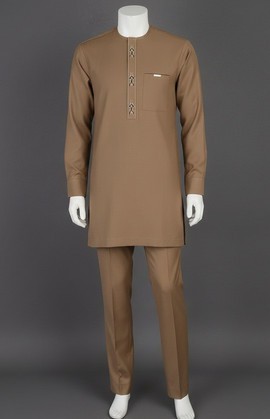 Tunique traditionnelle marron élégante