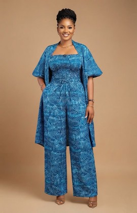 Ensemble trois pièces avec combinaison et kimono à imprimé Adire bleu en spirale