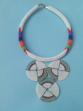 Collier femme africaine / colliers zoulou / collier maasai / chaîne africaine