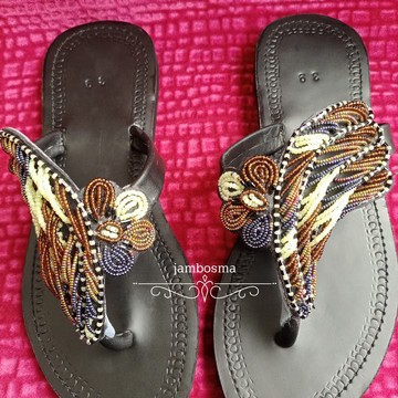 Sandales pour femmes africaines, sandales Massaï, sandales d'été, sandales en cuir perlé, chaussures pour femmes