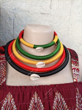 Collier femme, tour de cou Maasai, collier de perles africaines, collier moderne