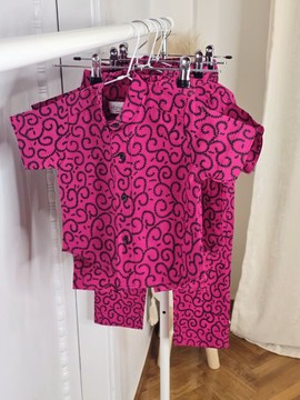 Ensemble Jabari en tissu wax rose pour bébé- Pantalon et Chemise en tissu africain