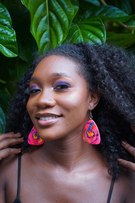 WILD19-32: Ethnic painted pink triangular