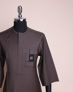 An Uber brown, front flap, connected mazed rectangle, 3/4 sleeve African senator kaftan native.