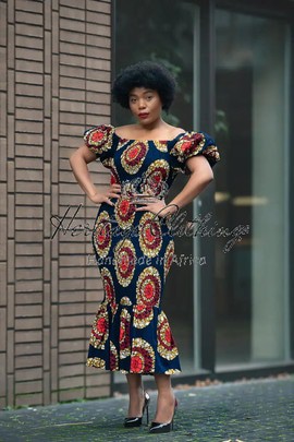 NOMFUNDO MIDI SMOCKED DRESS