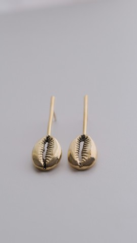 Cowrieshell Lolly earrings