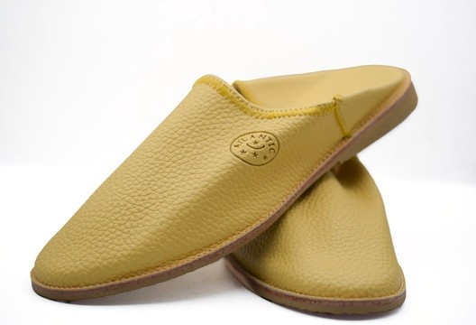 Genuine genuine leather slippers