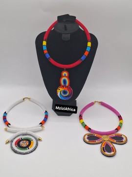 3 colliers ras-du-cou tribaux, colliers plastron Maasai en perles, bijoux africains faits main avec pendentif