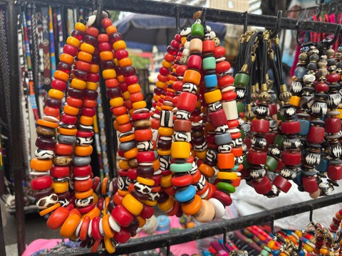 10 colliers africains épais à perles – bijoux d’affirmation tribaux mi-longs