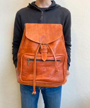 Sac à dos en cuir véritable haute qualité 100% fait main.