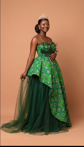 Luxury African  Ball Gown with Tulle Skirt Elegant Strap Dress with Feather Detail