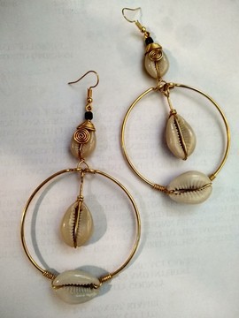 Boucles d'oreilles africaines/ bijoux pour femmes/ boucles d'oreilles faites à la main