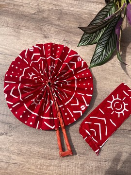 Wax &amp; leather fan in its pouch