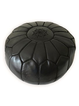 Poufs in comfortable genuine leather with high-end finish