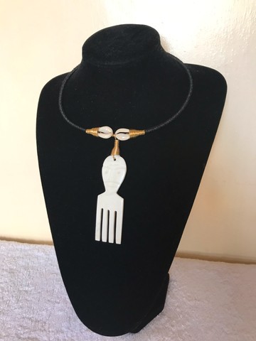 Collier tribal / bijoux africains / cadeau pour elle / collier en bois