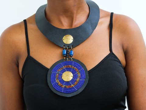 Collier en cuir africain, collier ras du cou en perles, tour de cou en perles Maasai, collier Tribal