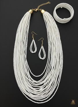 Parure de collier multirang en perles de rocaille prismatiques et de boucles d’oreilles goutte d’eau