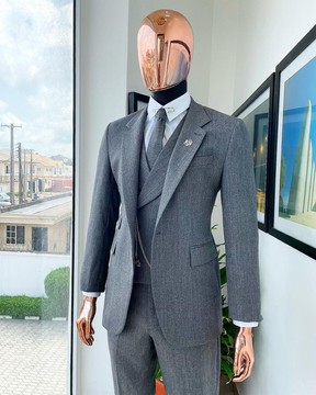 Un tissu à chevrons gris lave - Jorgecarli super 140's - Costume à revers cranté "Board Room"