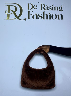 Sac bandoulière marron duveteux