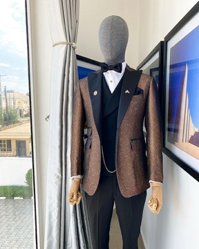 A Peak lapel brunette brown “Mandarin” metallic jacquard dotted tuxedo suit