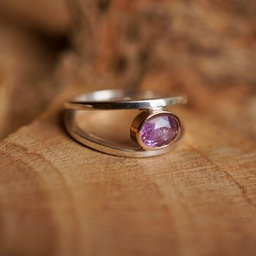 Sapphire ring