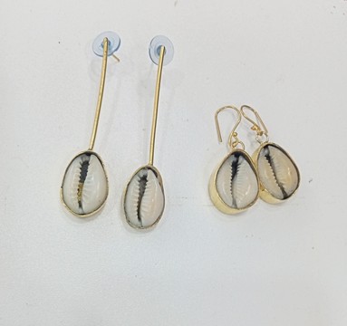 Boucles d'oreilles en coquille de cauri, boucles d'oreilles en vrac, boucles d'oreilles en laiton