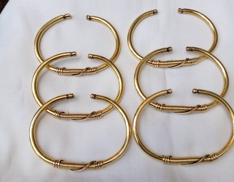 Bracelet africain/ jonc en laiton/ jonc africain