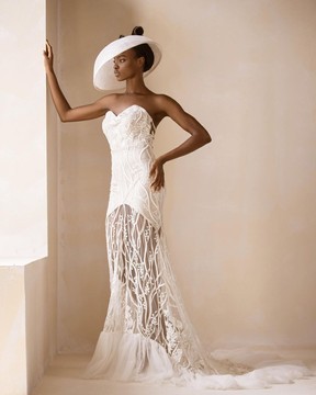 La robe de mariée en dentelle/tulle transparente sirène « slessor »