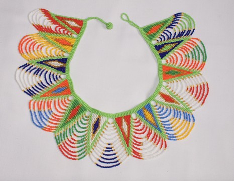 Pearl necklace "GREEN TULIP CREAM"