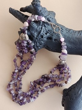 “Amethyst”. Semi-precious bead jewelry set; amethyst shards. One-of-a-kind piece.