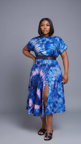 Stylish Blue Tie-Dye Maxi Dress with Slit
