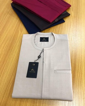A Light Cream Kaftan!