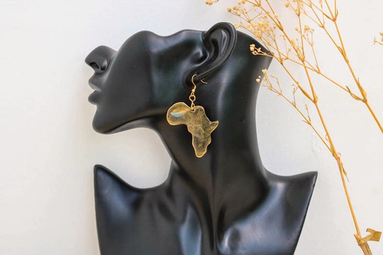 Boucles d’oreilles en laiton Afrique, boucles d’oreilles Motherland, boucles d’oreilles Dangle, boucles d’oreilles Drop, cadeau de Noël