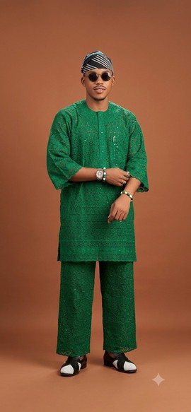 Ensemble Buba et Shokoto en dentelle cordée vert émeraude éclatant