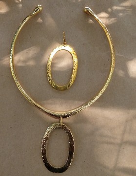 Brass necklace with matching earrings/ african jewelries