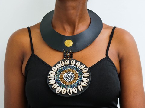 Collier en cuir africain, collier ras du cou en perles, tour de cou en perles Maasai, collier Tribal